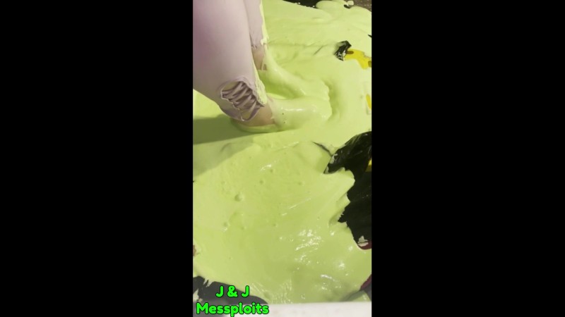 Jane's Feet Properly Gunged in Two Angles!