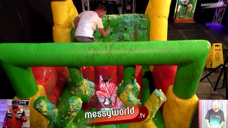 Inflatable Assault Course: Olly vs Robbie