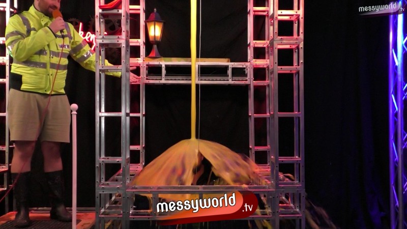 The Duckengeon: Police Officer vs Security Guard