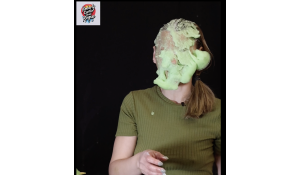 Kimberly plays a music quiz and loses to pies!