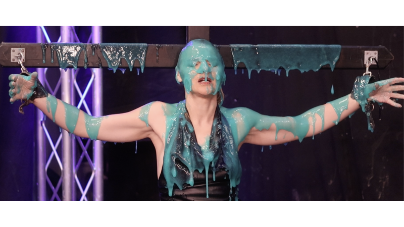 Kimberly gets kidnapped and gunged on the cross.