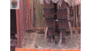 Kimberlys messy tights - feet cam