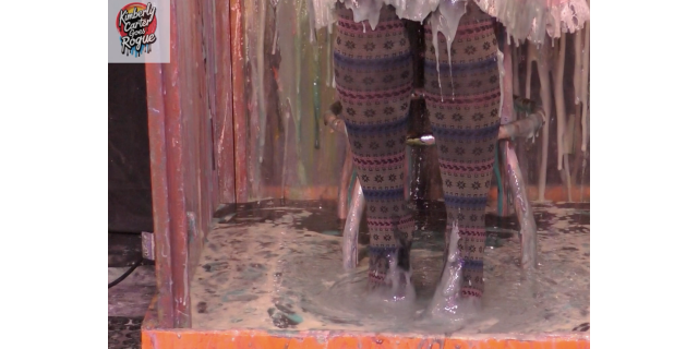 Kimberlys messy tights - feet cam