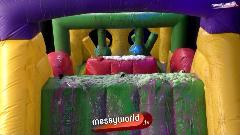 Inflatable Assault Course: S1-E1 Tina vs Erica
