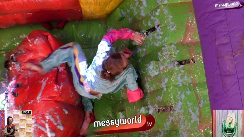 The Inflatable Assault Course: Erica vs Chloe