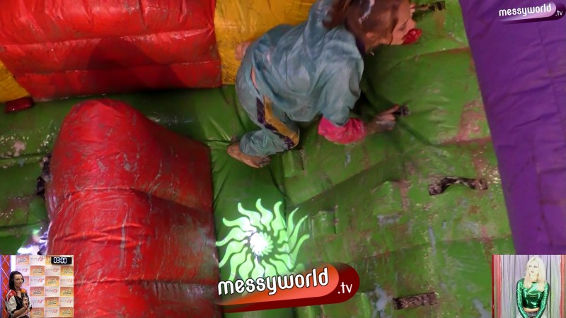 The Inflatable Assault Course: Erica vs Chloe