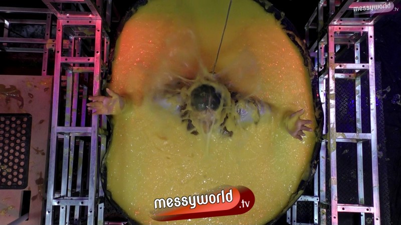 The Duckengeon: Lower Than Me Tina vs Louisa