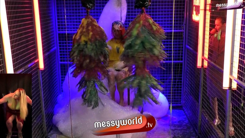 The Human Carwash: Amber vs Stacie