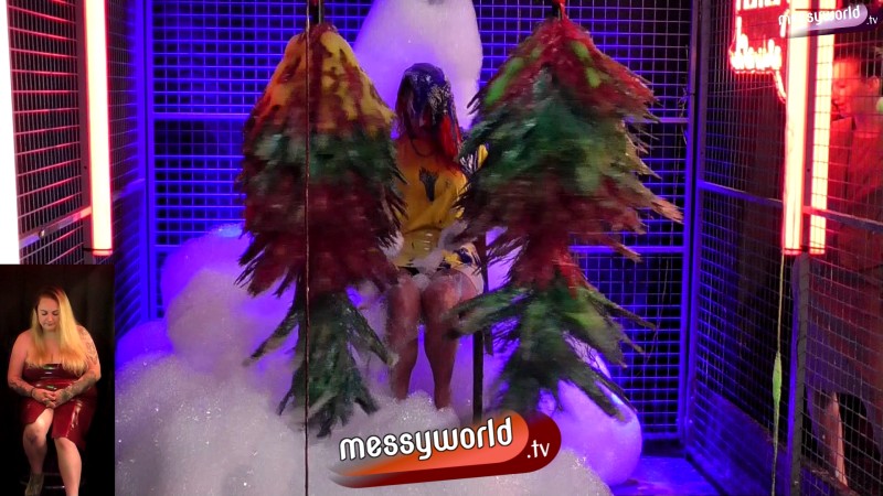 The Human Carwash: Amber vs Stacie