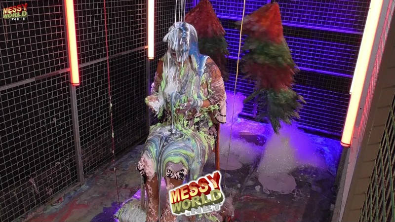 The Human Carwash • Louisa vs Emma 