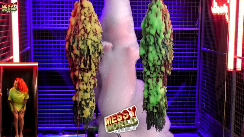 The Human Carwash • Roxanne vs Amber 
