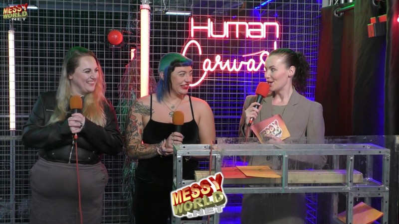The Human Carwash • Stacie vs Roxanne 