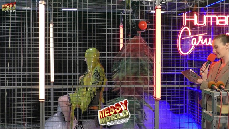 The Human Carwash • Stacie vs Roxanne 