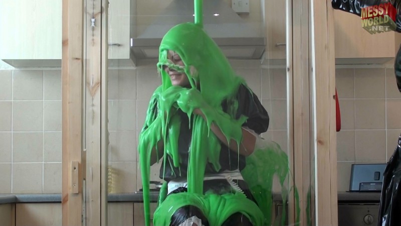 Lxdownloads • Maid Cleaning The Gunge Tank