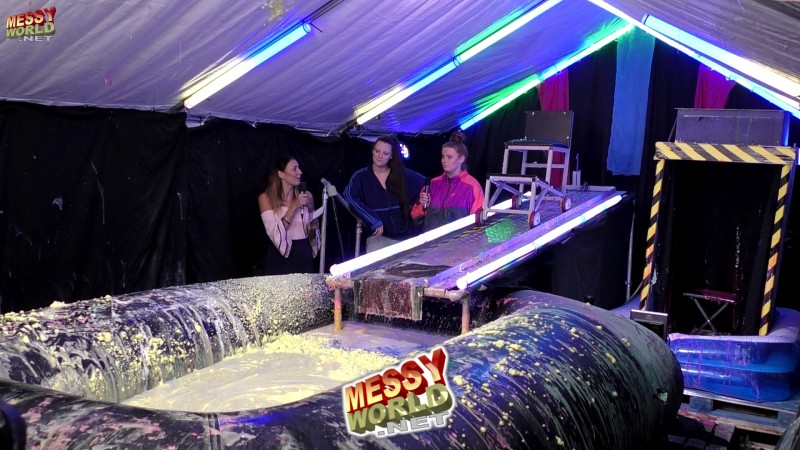 The Plunga! • Hannah Vs Gabby