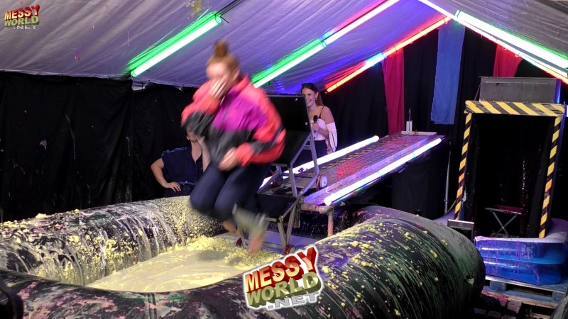 The Plunga! • Hannah Vs Gabby