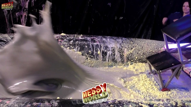 The Plunga! • Hannah Vs Gabby