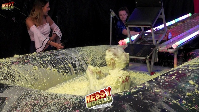 The Plunga! • Hannah Vs Gabby